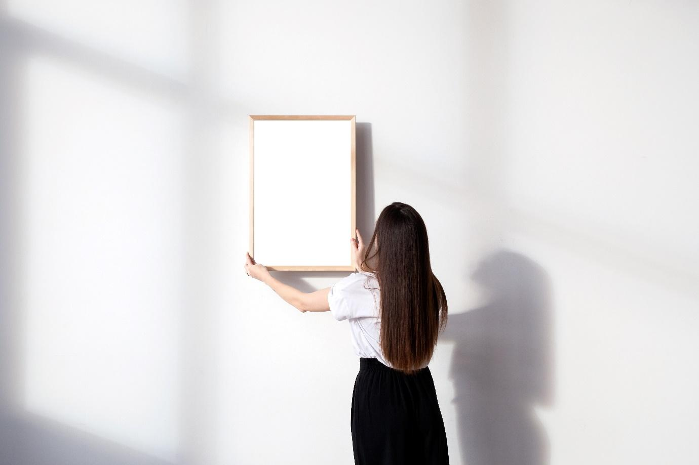 How to Put a Football Shirt in a Frame